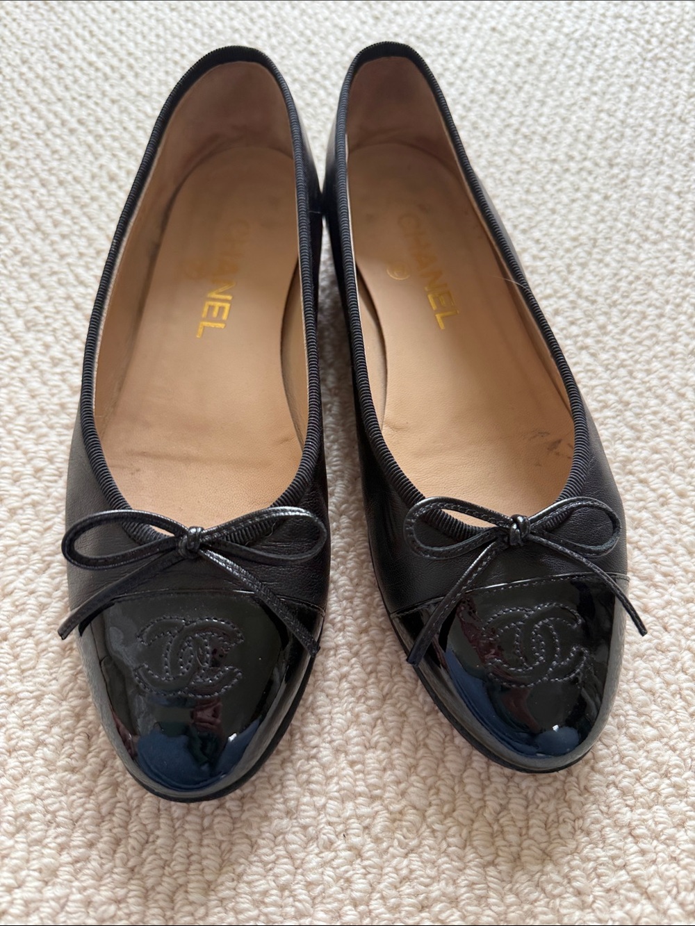 CHANEL Black Patent Cap-Toe Ballet Flats with Bow
